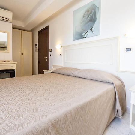 Hotel Florence San Benedetto del Tronto Exterior photo