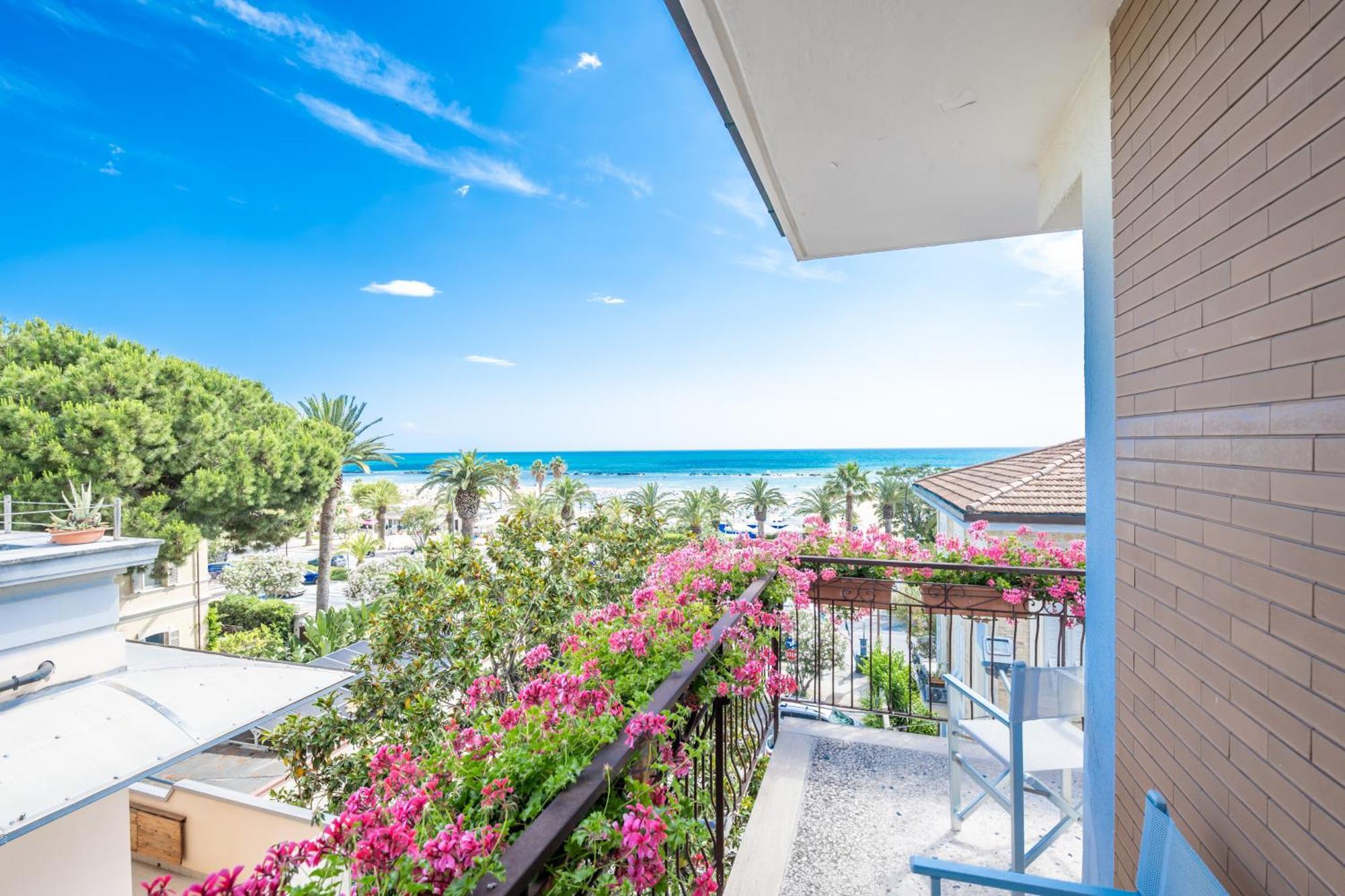 Hotel Florence San Benedetto del Tronto Exterior photo