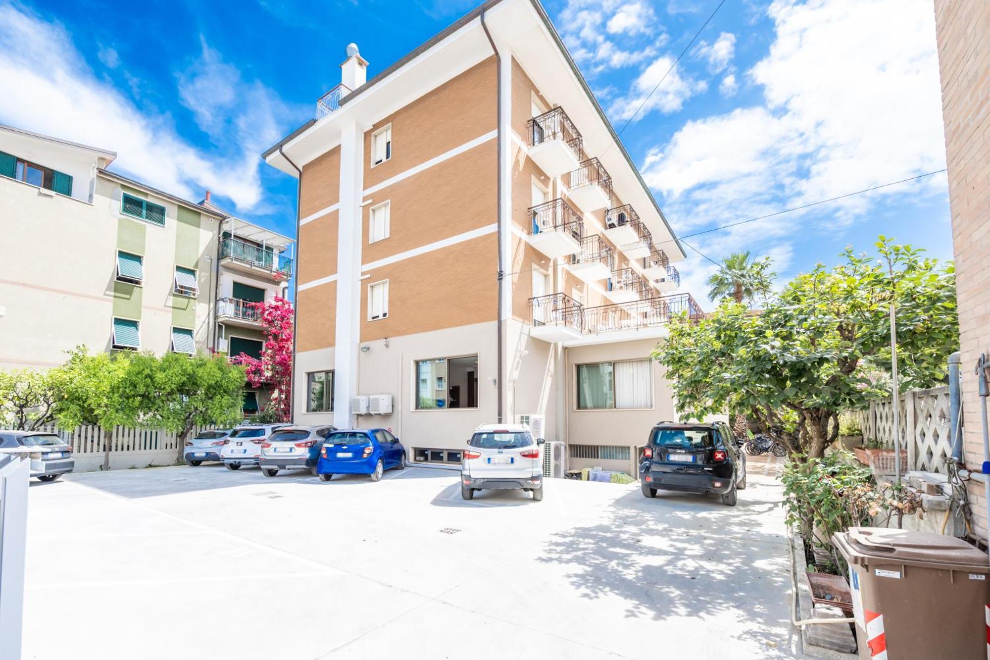 Hotel Florence San Benedetto del Tronto Exterior photo